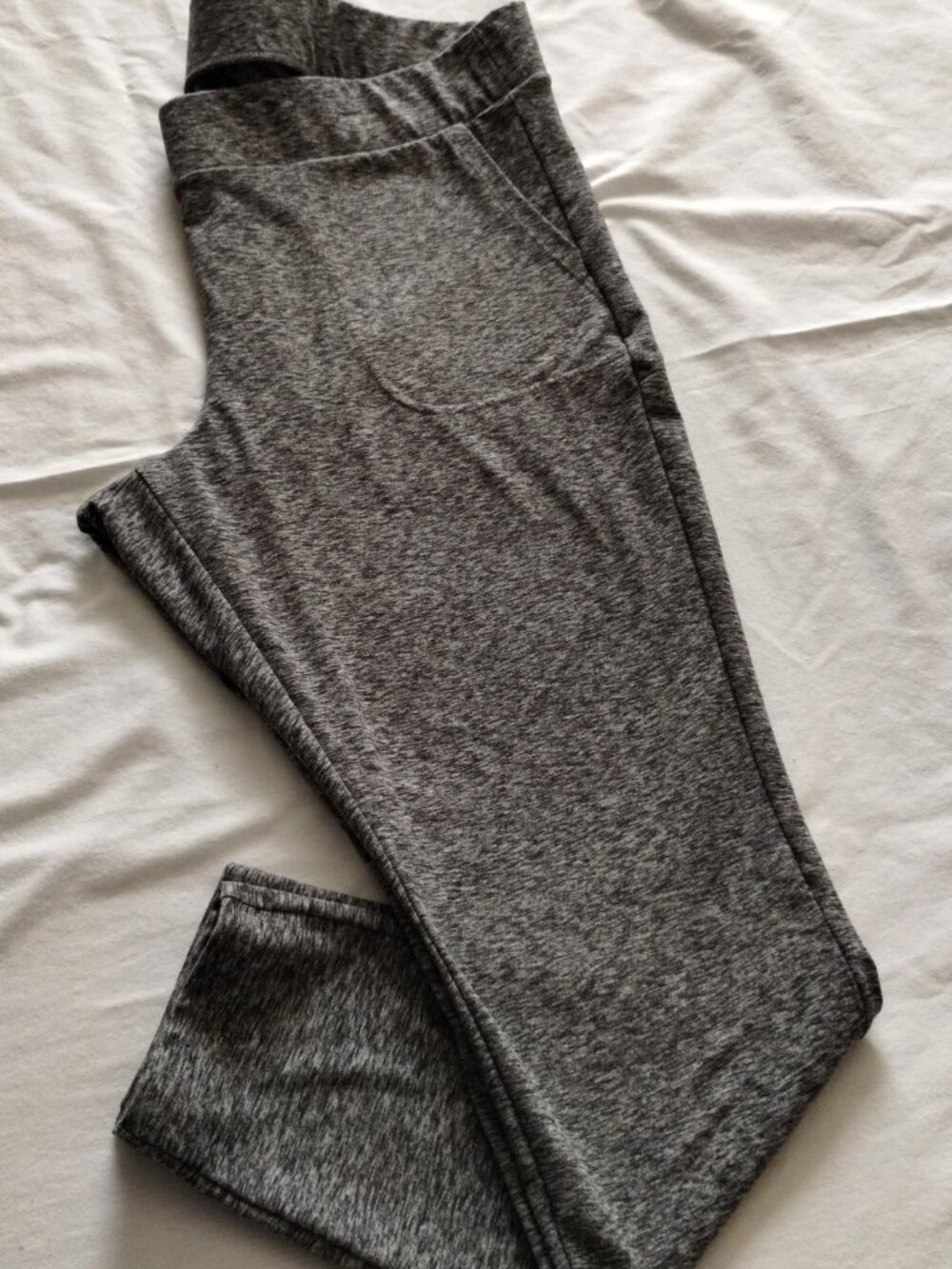 TORRID Gray Space Dye Soft Knit ANKLE Length LEGGING Sz 2 (27 Inseam)